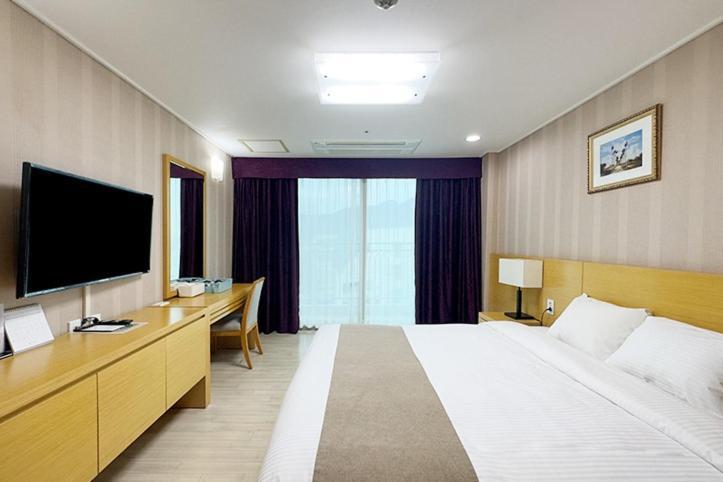 Mohang Haenaru Family Hotel Buan Rum bild