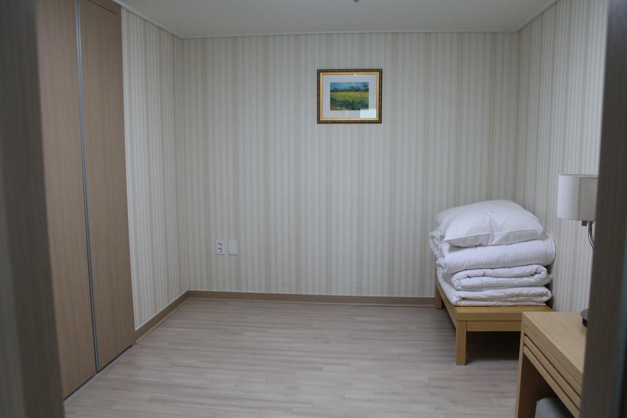 Mohang Haenaru Family Hotel Buan Exteriör bild