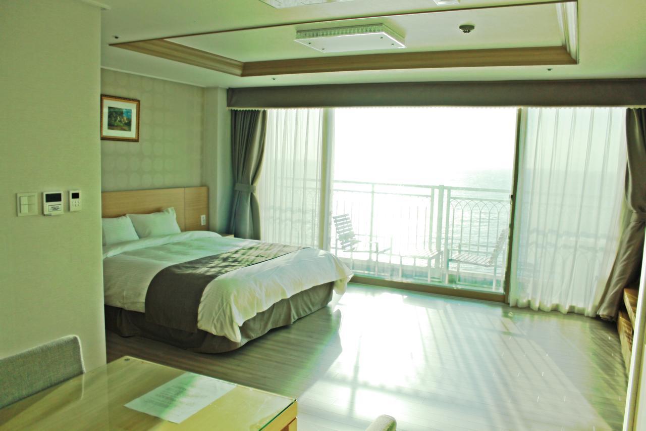 Mohang Haenaru Family Hotel Buan Exteriör bild
